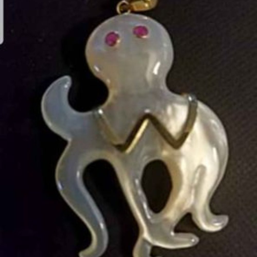 Mother of Pearl Octopus Pendant w/14K detail & Ruby eyes